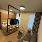 Urban Flame Apartment *